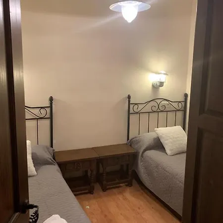 La Casa De Sanabria De 3 Y 2 Banos