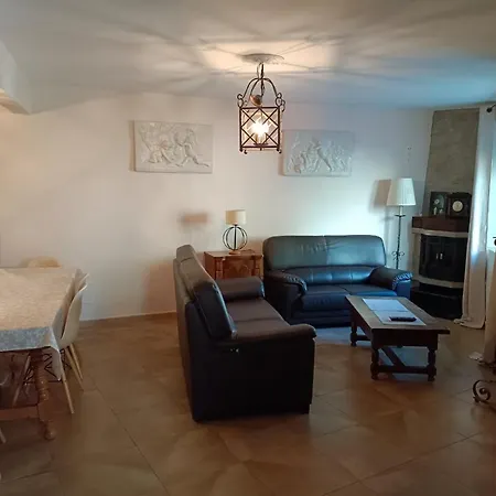 La Casa De Sanabria De 3 Y 2 Banos